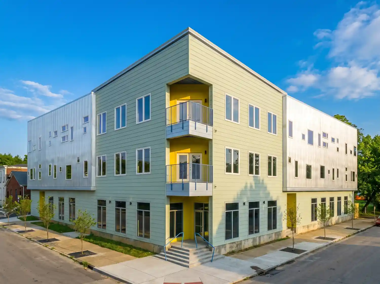 The Pilot House exterior — Portland, Louisville